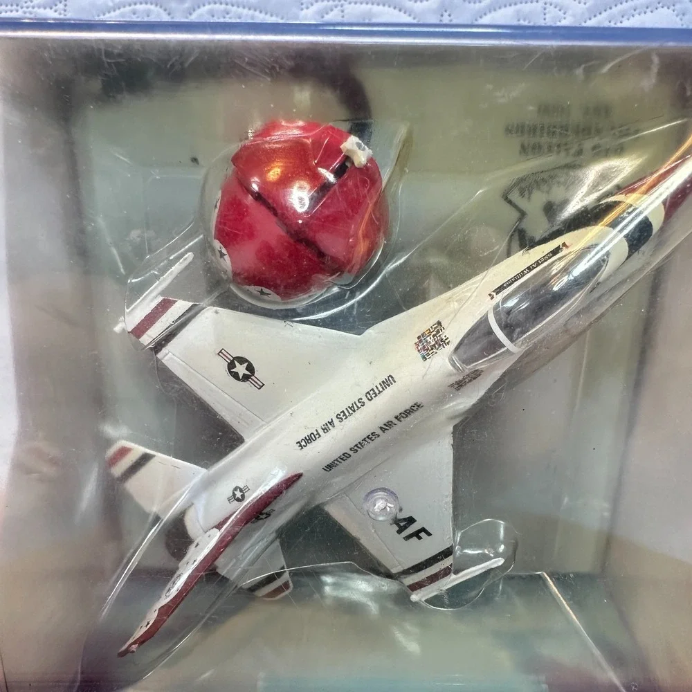 Collection Armour 1:100 Diecast F-16 Fighting Falcon Metal Jet USAF Model Vtg